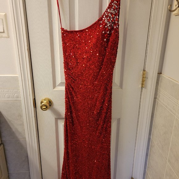 Dress - Picture 3 of 4